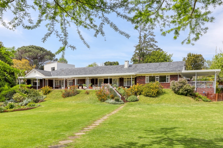 4 Bedroom Property for Sale in Constantia Western Cape